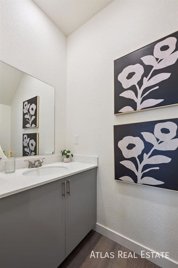 Brighton Condo: 631 Rawah Alley