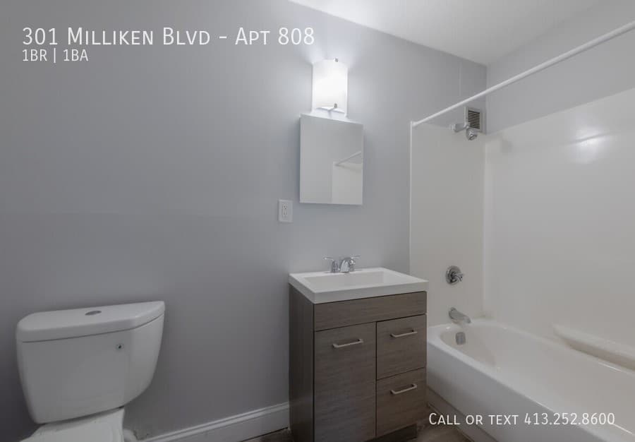 Fall River Condo: 301 Milliken Blvd