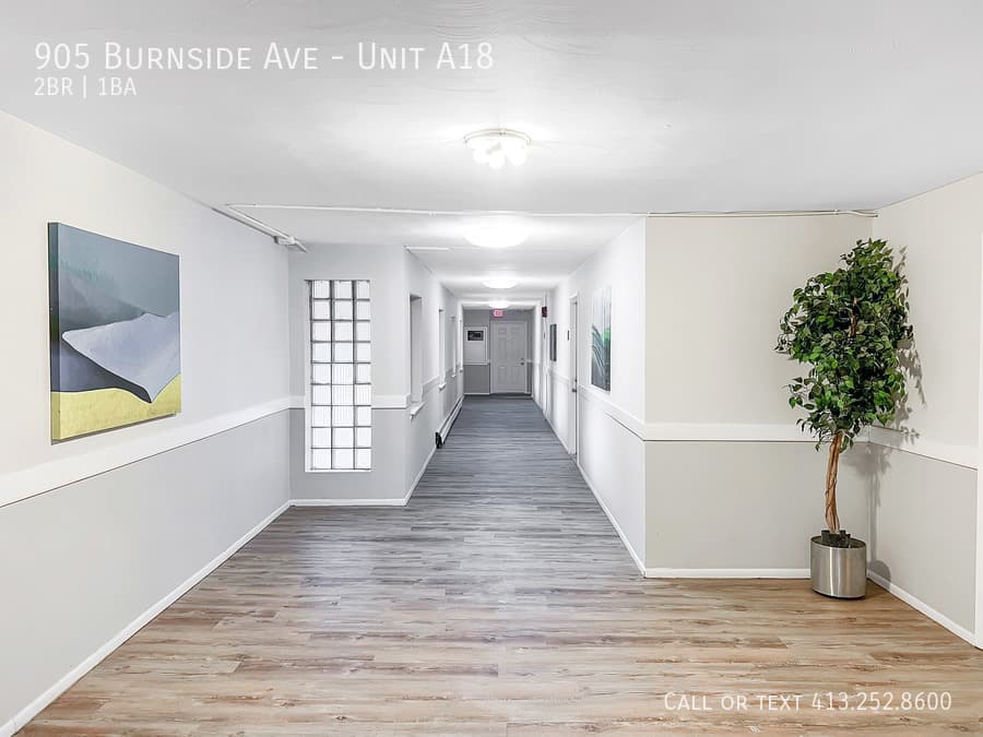 East Hartford Condo: 905 Burnside Ave