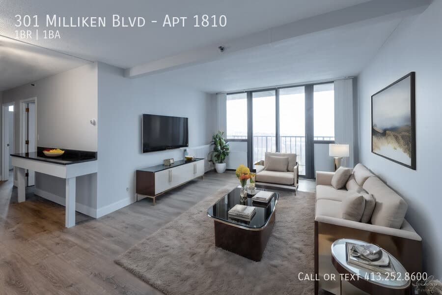 Fall River Condo: 301 Milliken Blvd