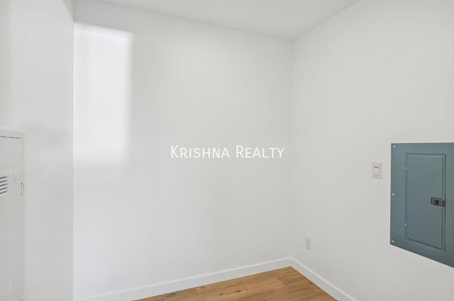 Portland Condo: 7650 NW 170th Ave - Unit
