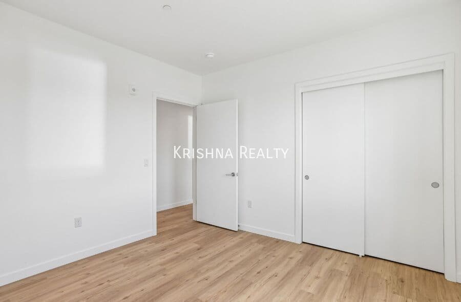 Portland Condo: 7650 NW 170th Ave - Unit