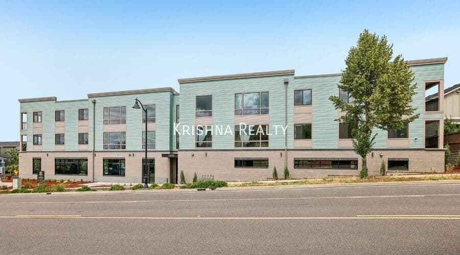 Portland Condo: 7650 NW 170th Ave - Unit