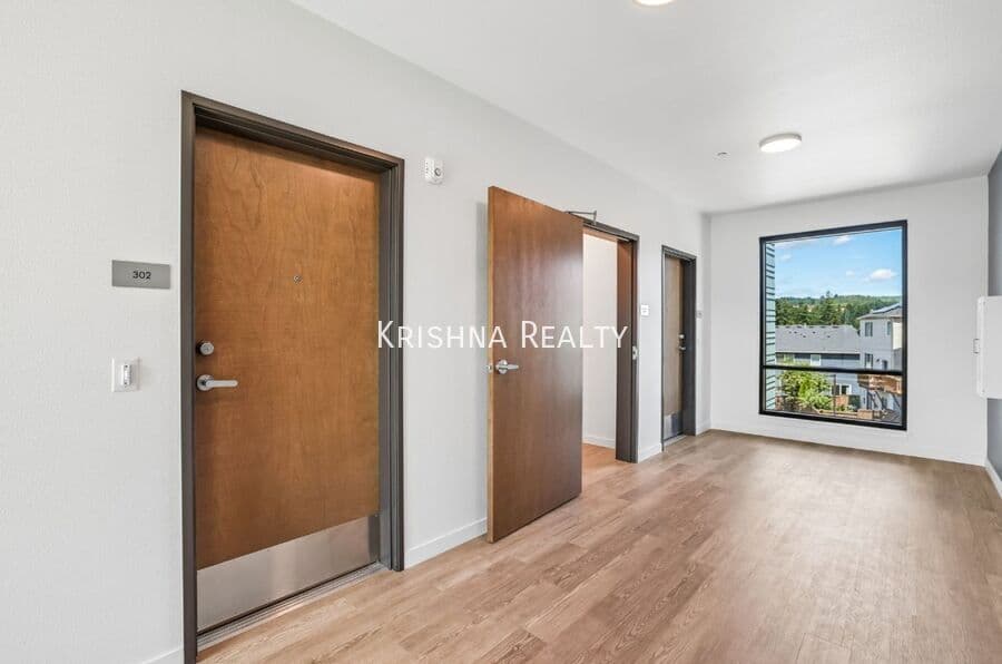 Portland Condo: 7650 NW 170th Ave - Unit