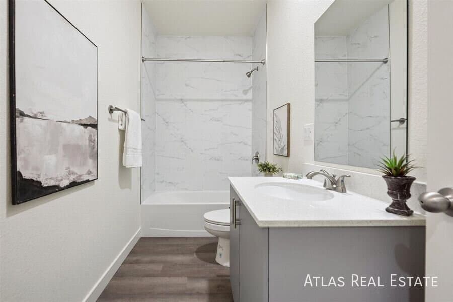 Brighton Condo: 639 Rawah Alley