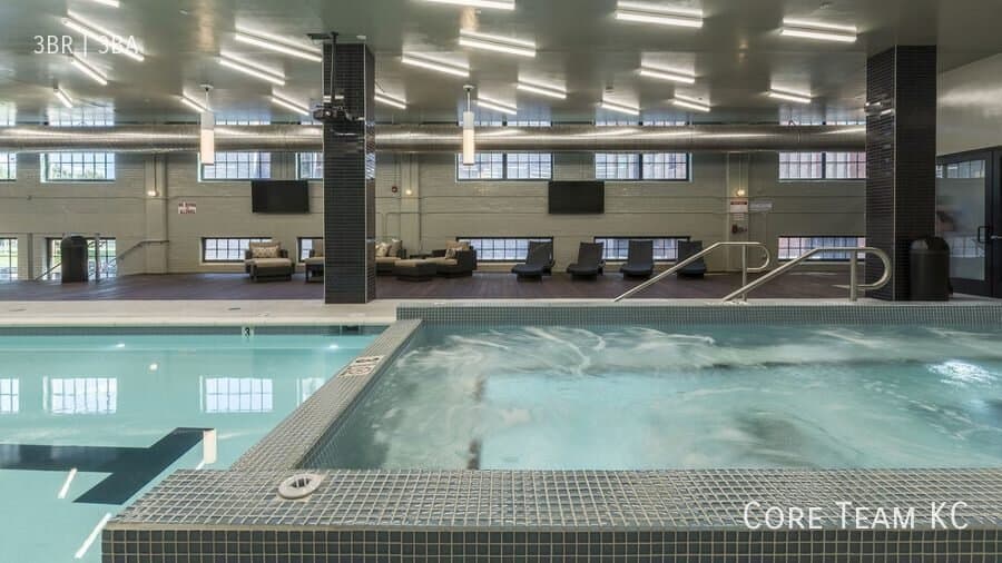 Kansas City Condo: 933 McGee St.