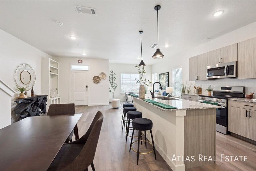 Brighton Condo: 657 Coney Alley