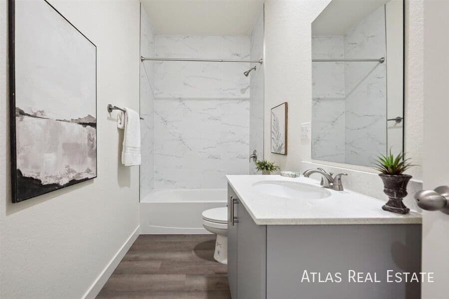 Brighton Condo: 657 Coney Alley