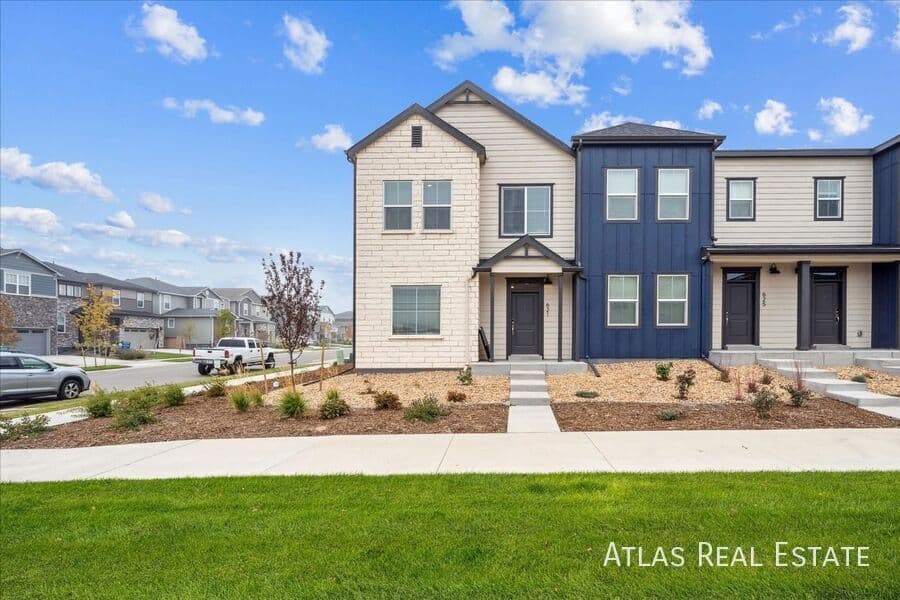 Brighton Condo: 657 Coney Alley
