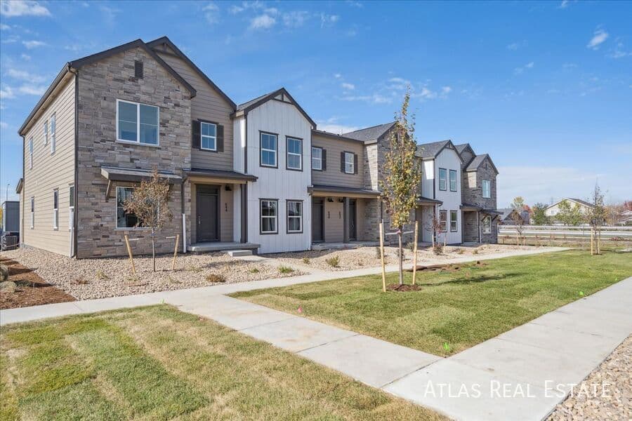 Brighton Condo: 634 Homestead Avenue