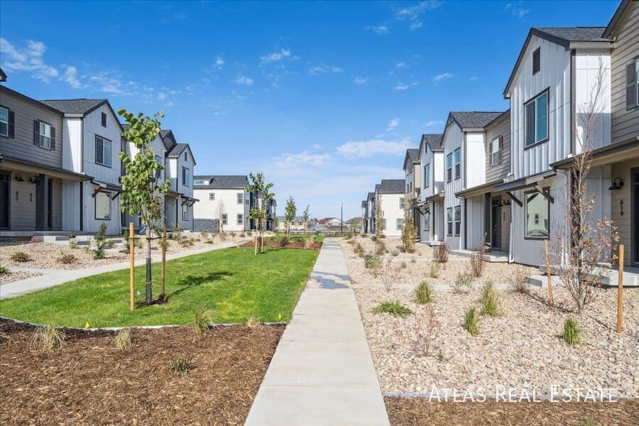 Brighton Condo: 634 Homestead Avenue