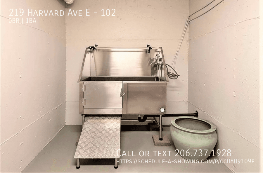 Seattle Condo: 219 Harvard Ave E