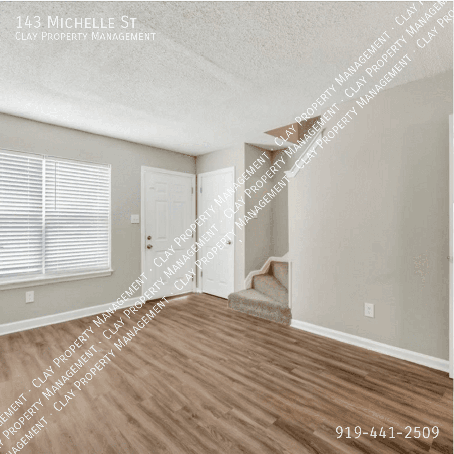 Garden City Condo: 143 Michelle St