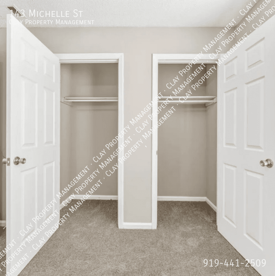 Garden City Condo: 143 Michelle St