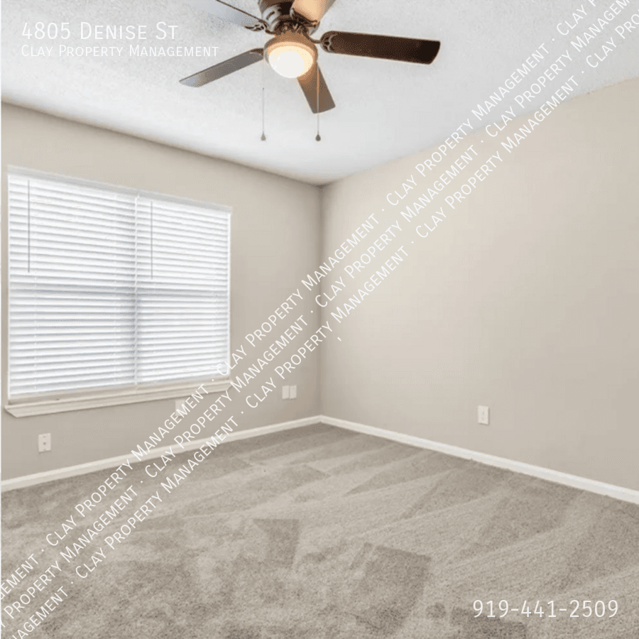 Garden City Condo: 4805 Denise St