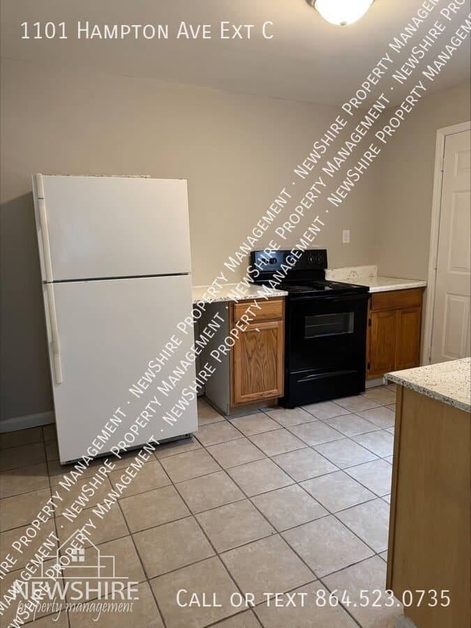 Greenville Condo: 1101 Hampton Ave Ext C