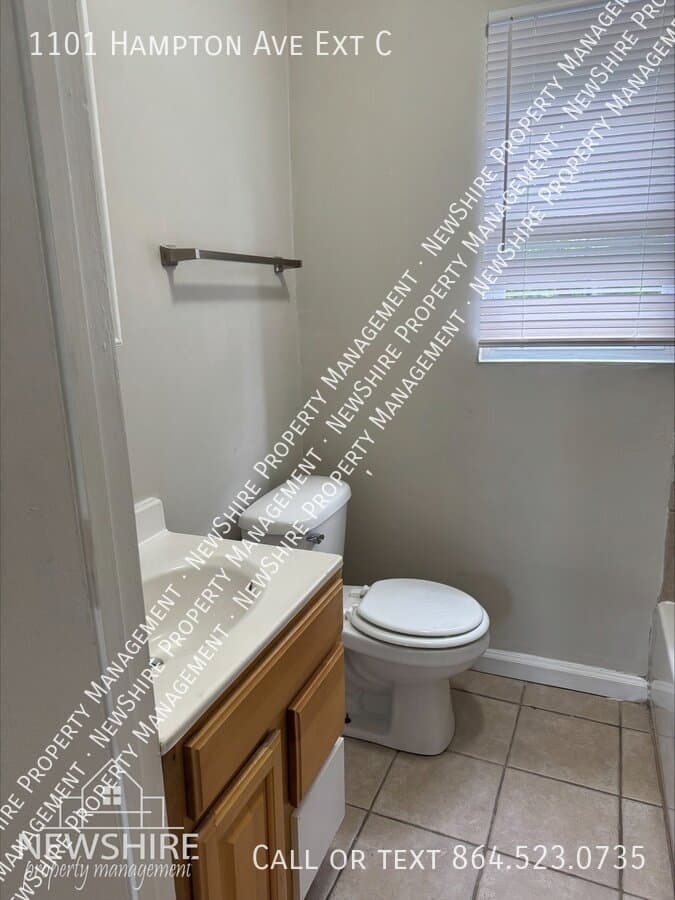 Greenville Condo: 1101 Hampton Ave Ext C