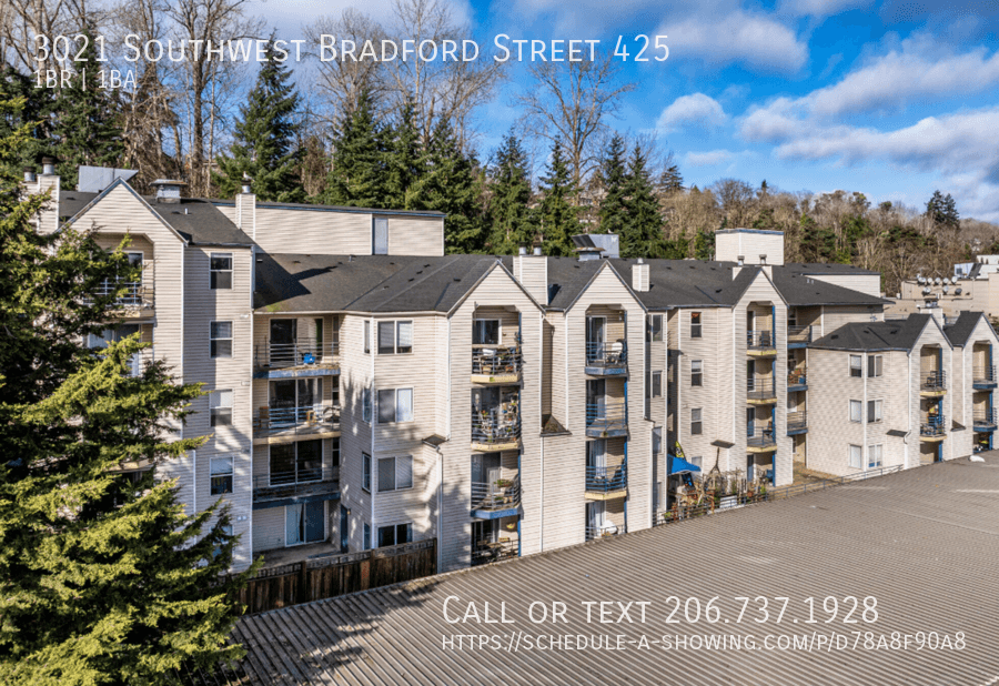 Seattle Condo: 3021 Southwest Bradford Street 425