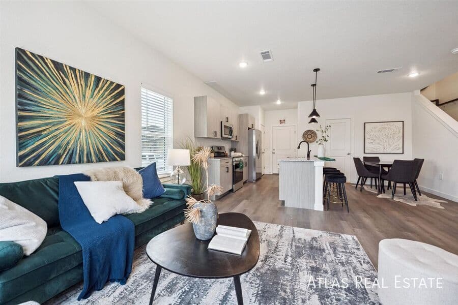 Brighton Condo: 635 Rawah Alley