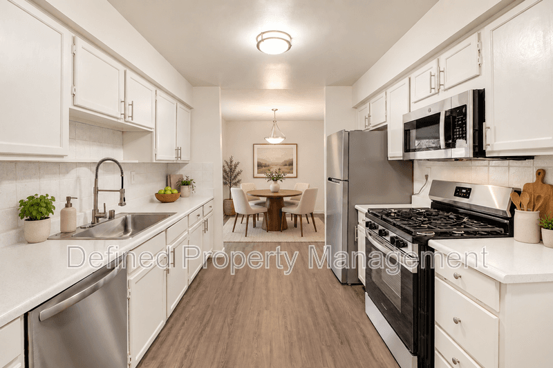 Sherman Oaks Condo: 4600 WILLIS AVE