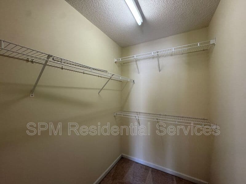 Leland House: 9837 N. Olde Towne Wynd SE