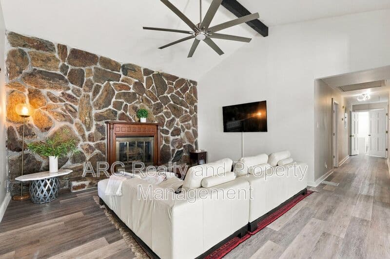 Atlanta House: 1014 Curran Street NW