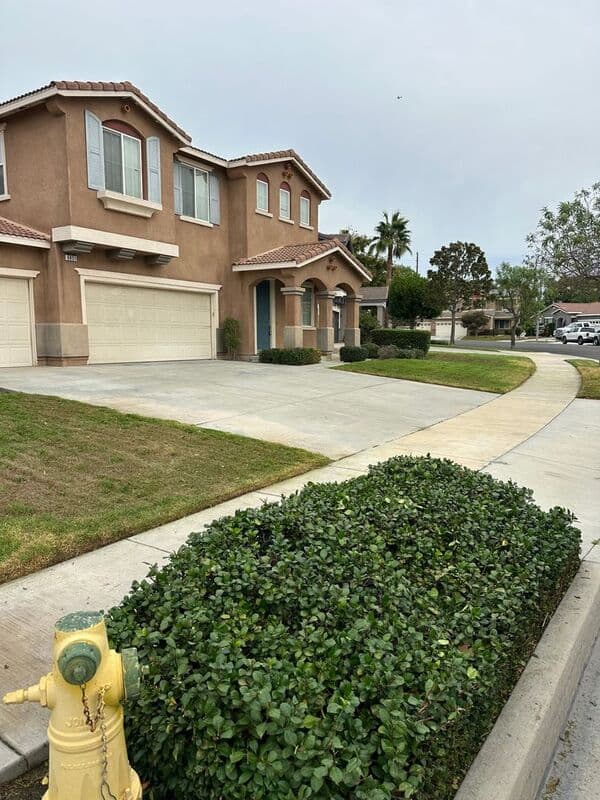 Eastvale House: 6851 Lokai Ct