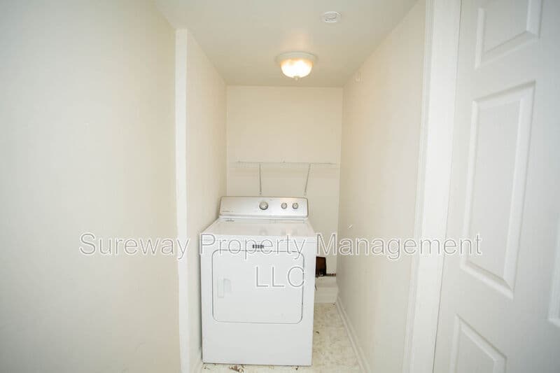 Cherry Hill House: 126 Sharrowvale Rd
