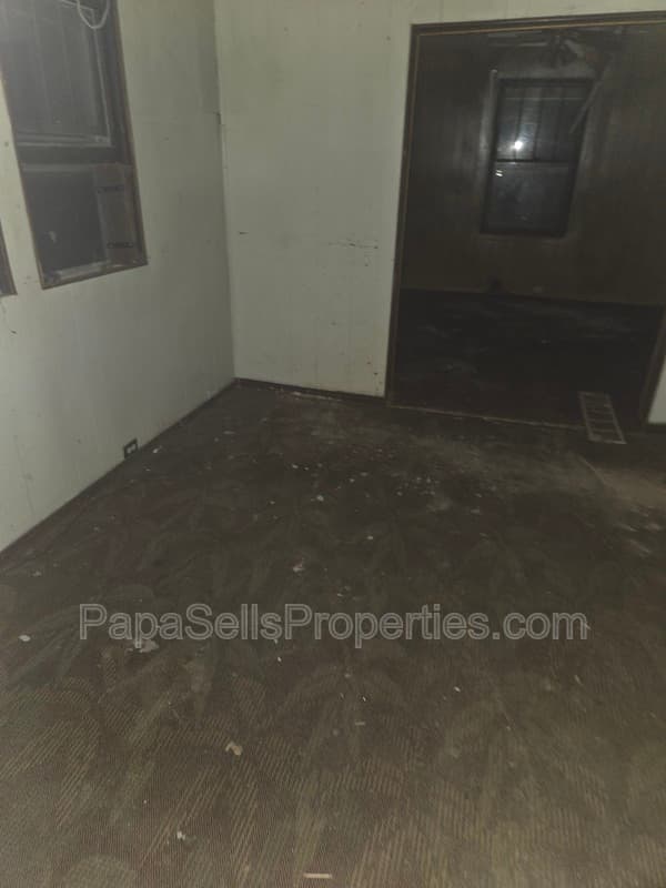 East Alton House: 136 Illinois St