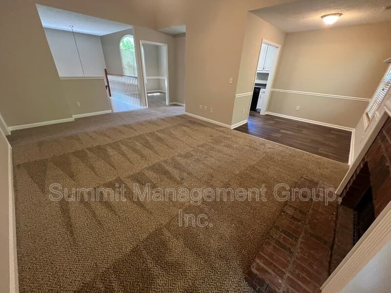 McDonough House: 1157 Chateau Terrace