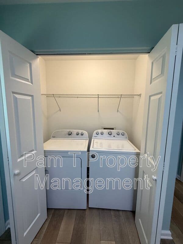 Savannah House: 2311 Tennessee Ave