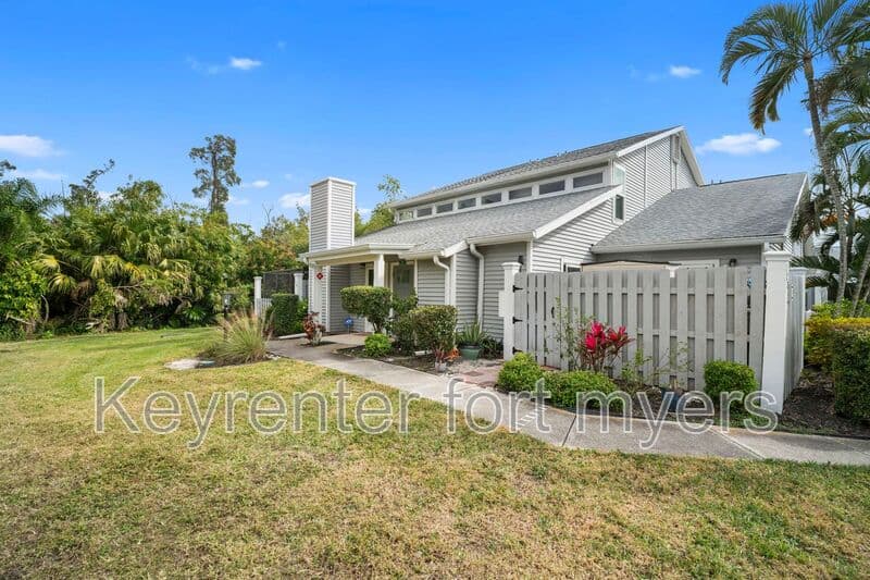 Fort Myers House: 6213 Timberwood Cir