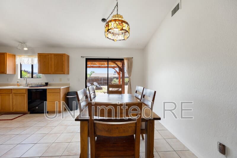 Prescott House: 4835 Gemstone Dr