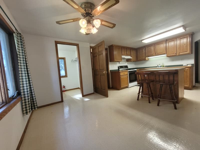 Appleton House: 4939 North Meade Street