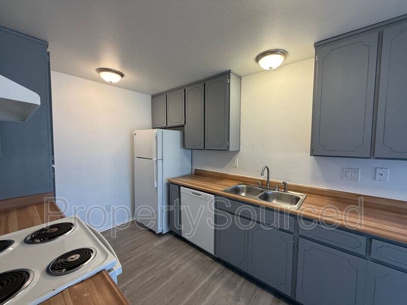 Stockton Townhome: 1944 Hickock Ct