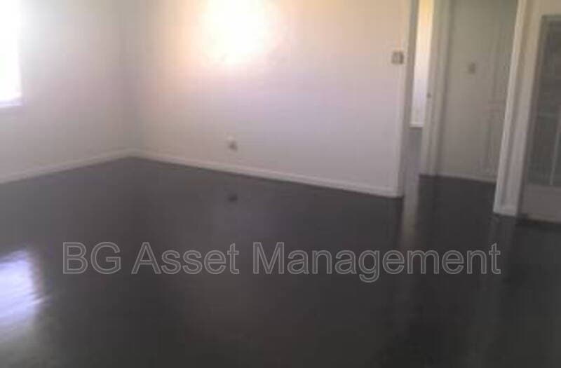 Richmond Condo: 1407 Visalia Avenue