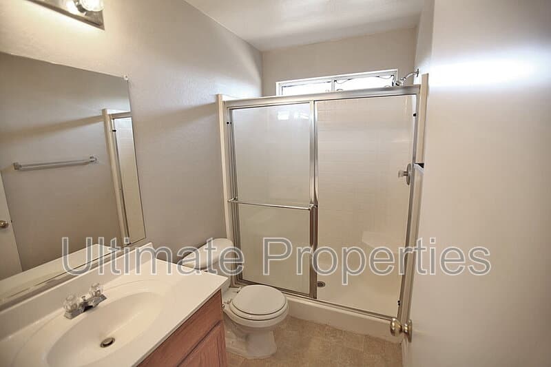 El Mirage House: 12413 W Willow Ave