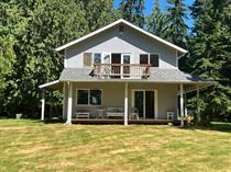 Arlington House: 17002 112th Avenue Northeast