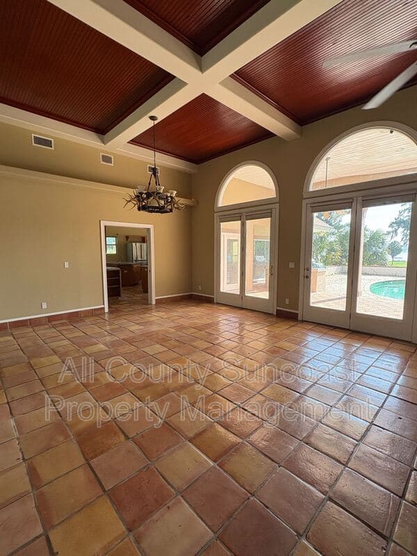 Tallahassee House: 2600 Lucerne Dr
