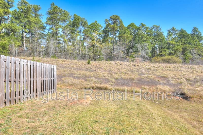 Graniteville House: 818 Quaint Parish Circle