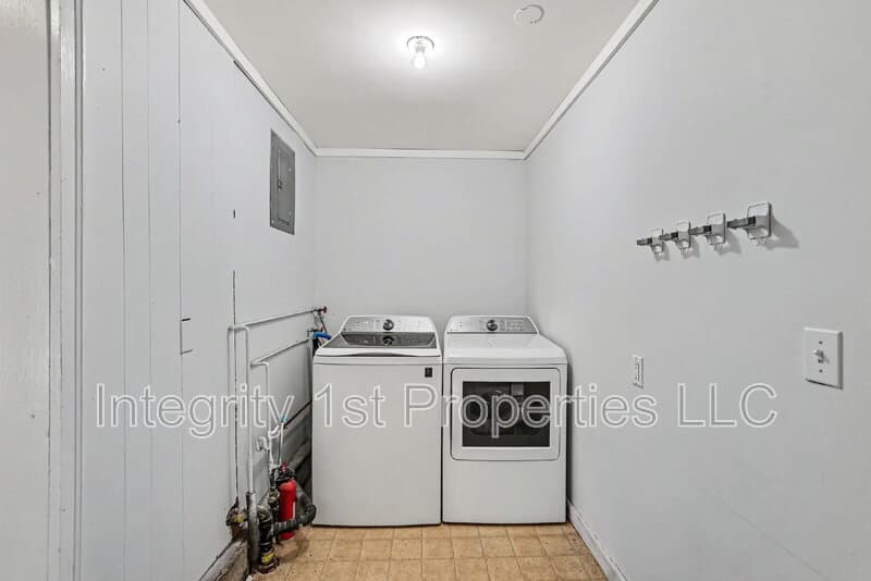 Kansas City House: 3638 Genessee Street