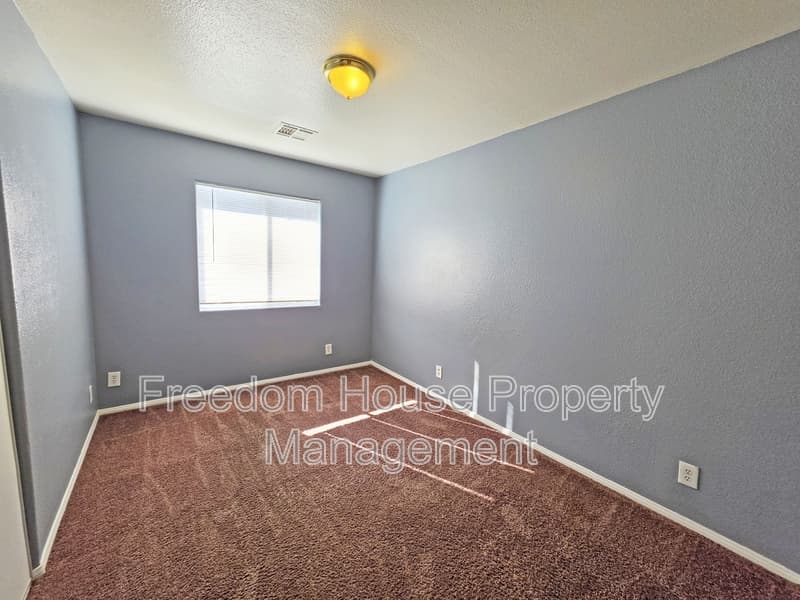 Pahrump Condo: 1444 Star Road - 3