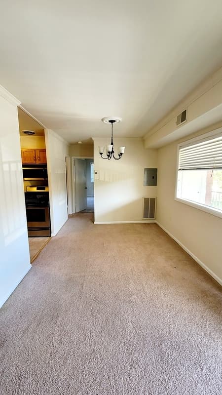 Richmond Condo: 800 Brook Hill Rd