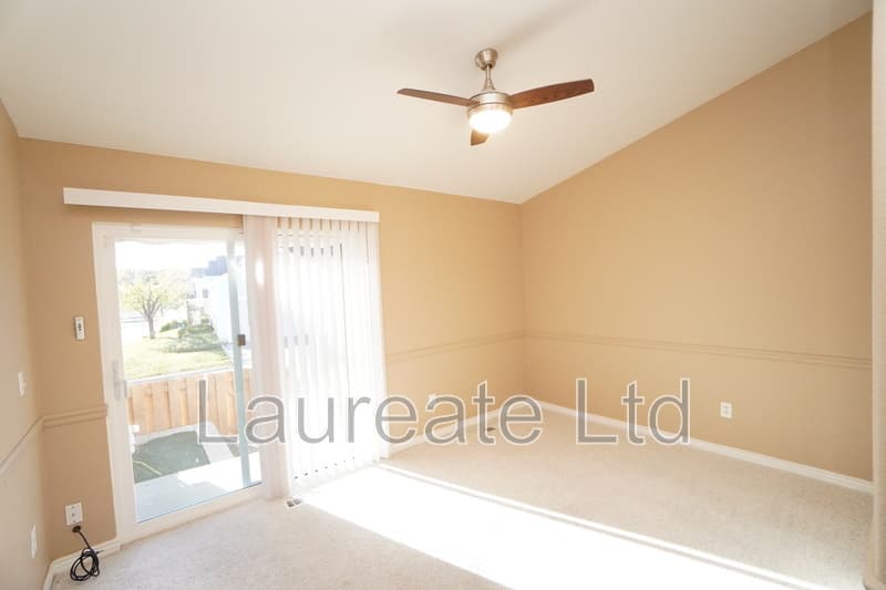 Aurora House: 3036 S Waco Ct