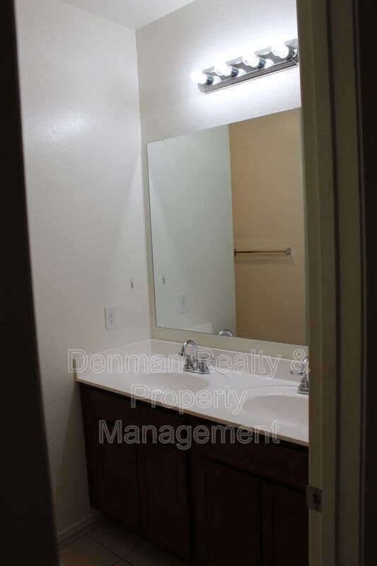 Casa Grande House: 250 W. Kona Drive