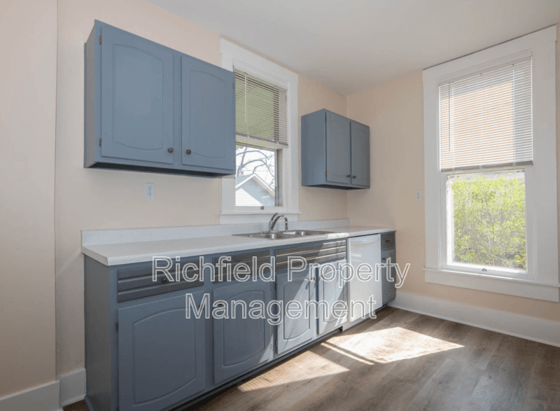 Noblesville Condo: 1562 Clinton St