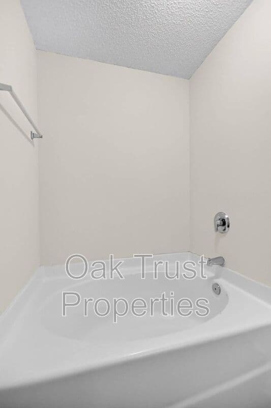 North Charleston Townhome: 7939 Vermont Rd