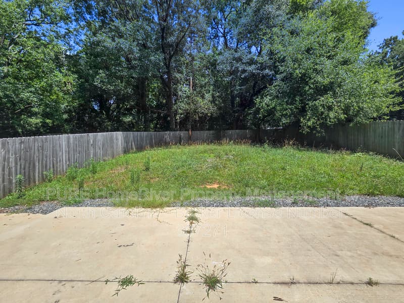 Charlotte House: 621 Northway Dr