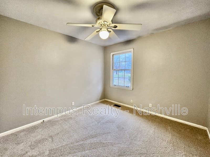 Brentwood House: 8124 Devens Dr