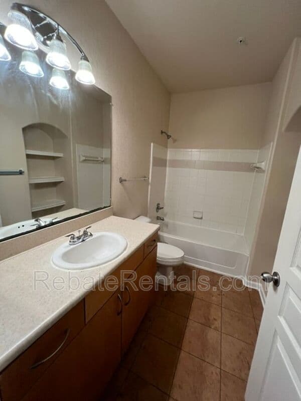 Jacksonville Condo: 8290 Gate Parkway West